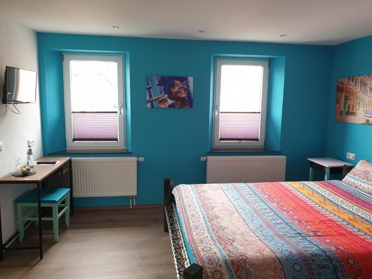 Schlafwelt - Schalkhaus-Kuba Hotel Elsenfeld ภายนอก รูปภาพ